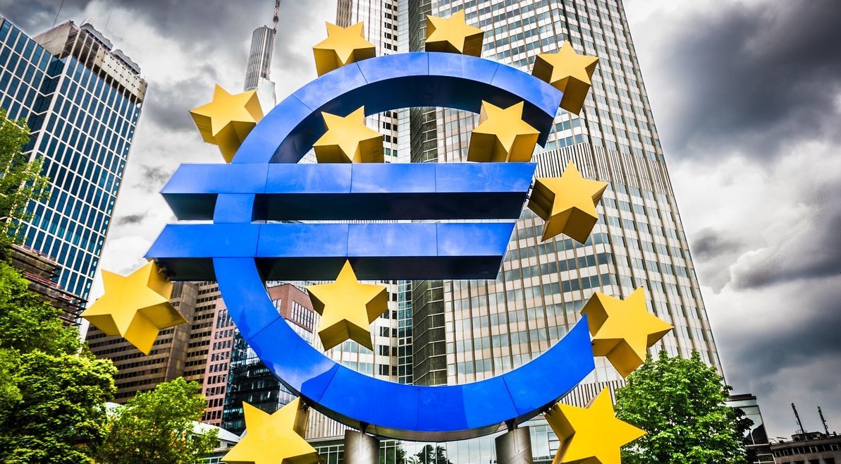 Prastos žinios turintiems paskolų: ECB beveik neabejotinai brangins paskolas
